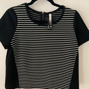 Kensie black and white structured blouse